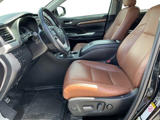 used 2017 Toyota Highlander car, priced at $25,899