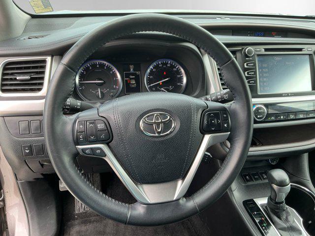 used 2015 Toyota Highlander car, priced at $23,588