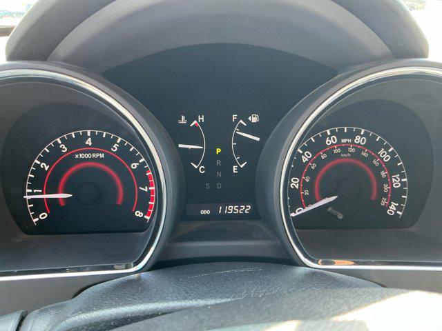 used 2013 Toyota Highlander car, priced at $15,985