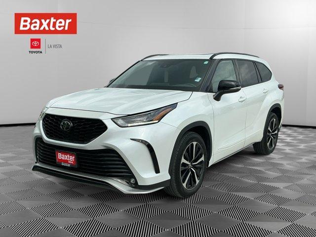 used 2022 Toyota Highlander car, priced at $42,500