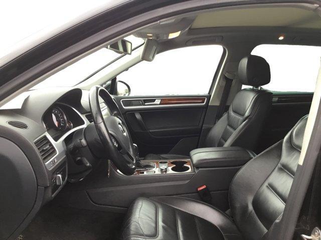 used 2014 Volkswagen Touareg car, priced at $14,900