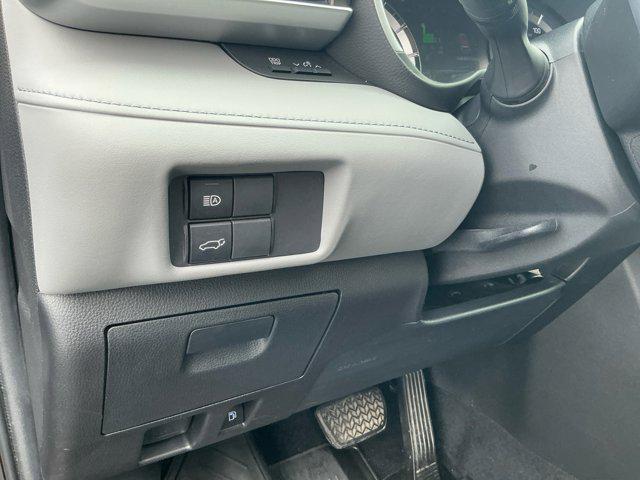 used 2022 Toyota Highlander car, priced at $40,000