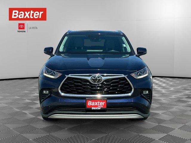 used 2021 Toyota Highlander car, priced at $41,588