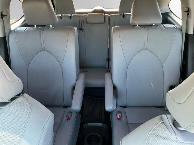 used 2020 Toyota Highlander car, priced at $33,289