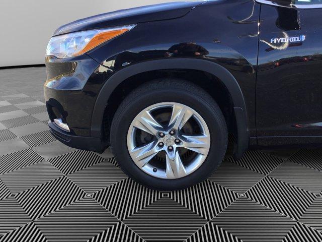 used 2015 Toyota Highlander Hybrid car, priced at $24,000