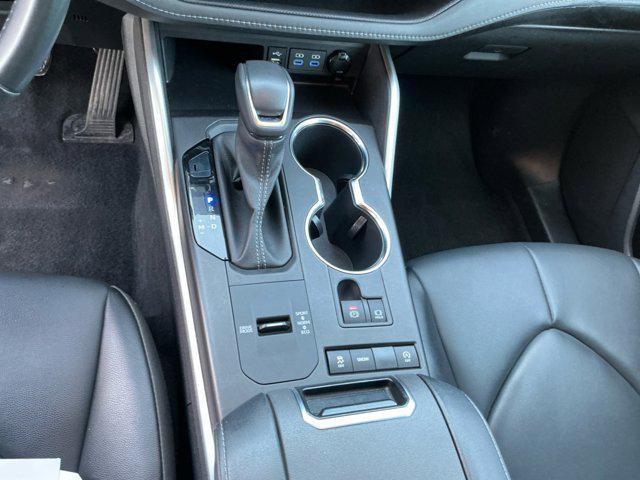 used 2022 Toyota Highlander car, priced at $34,485