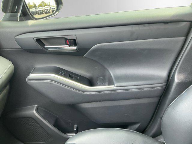 used 2022 Toyota Highlander Hybrid car, priced at $41,989