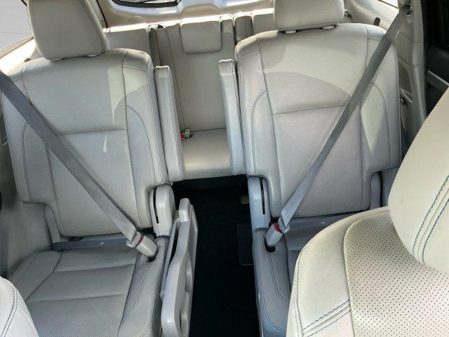 used 2019 Toyota Highlander car, priced at $29,385