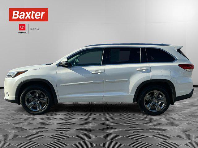 used 2019 Toyota Highlander car, priced at $29,385