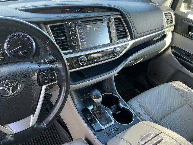 used 2019 Toyota Highlander car, priced at $29,385