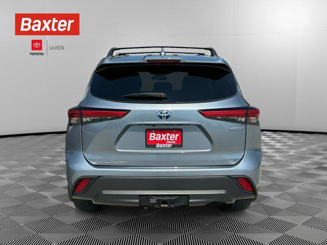 used 2020 Toyota Highlander Hybrid car, priced at $33,659