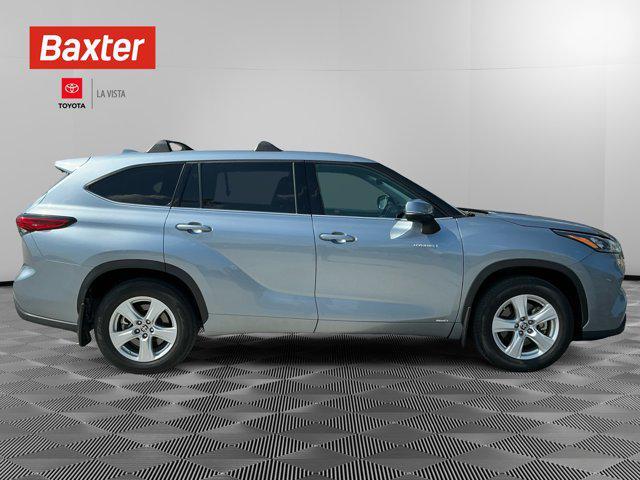 used 2020 Toyota Highlander Hybrid car, priced at $33,659