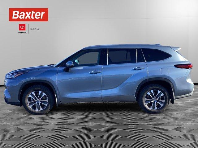 used 2020 Toyota Highlander car, priced at $35,000