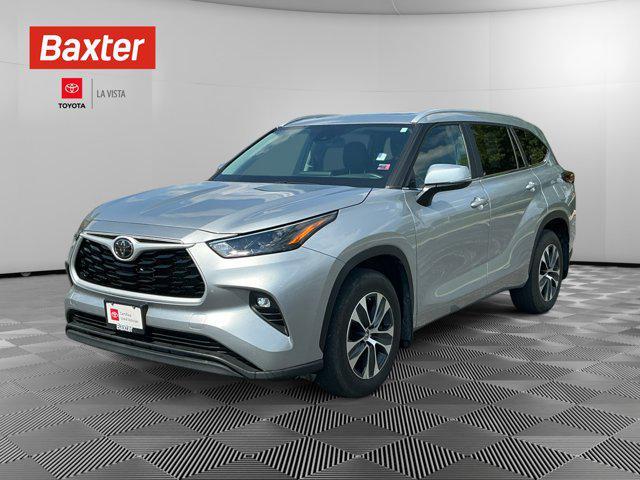 used 2024 Toyota Highlander car, priced at $43,688