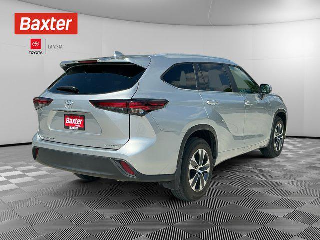 used 2024 Toyota Highlander car, priced at $43,688