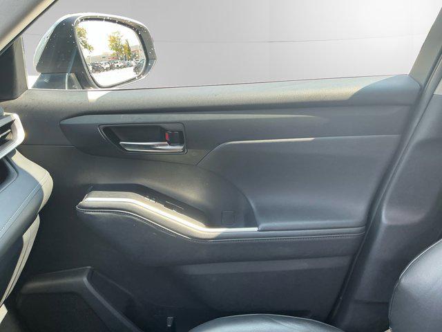 used 2024 Toyota Highlander car, priced at $43,688