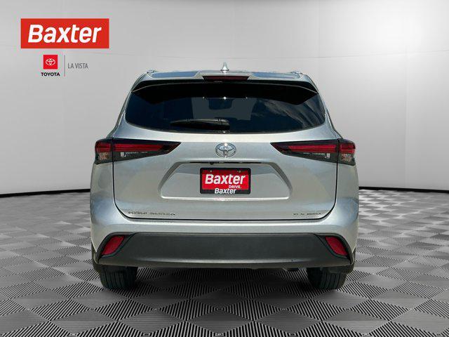 used 2024 Toyota Highlander car, priced at $43,688
