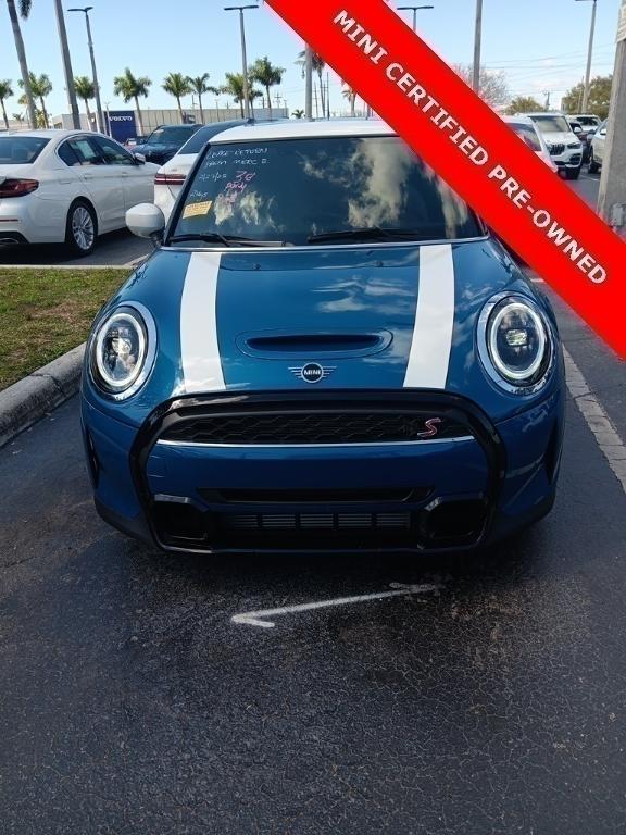 used 2022 MINI Hardtop car, priced at $28,399