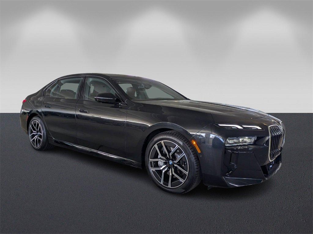new 2025 BMW 760 car