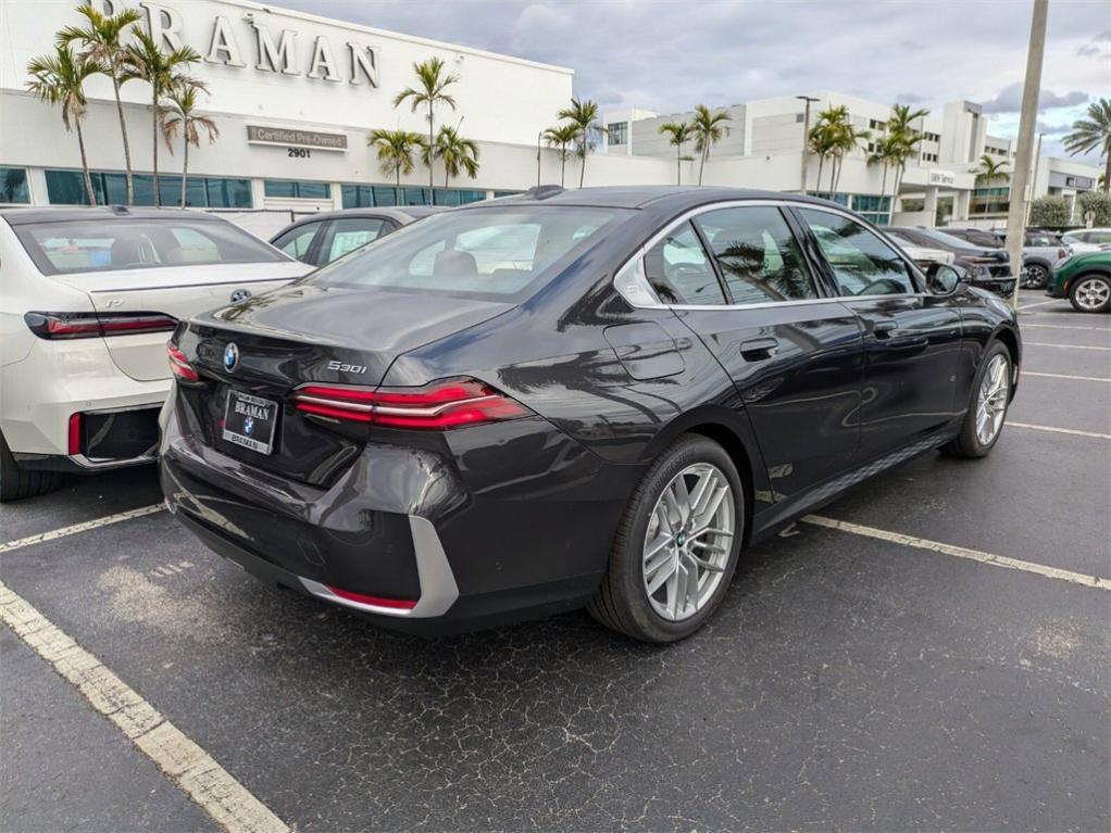 new 2025 BMW 530 car