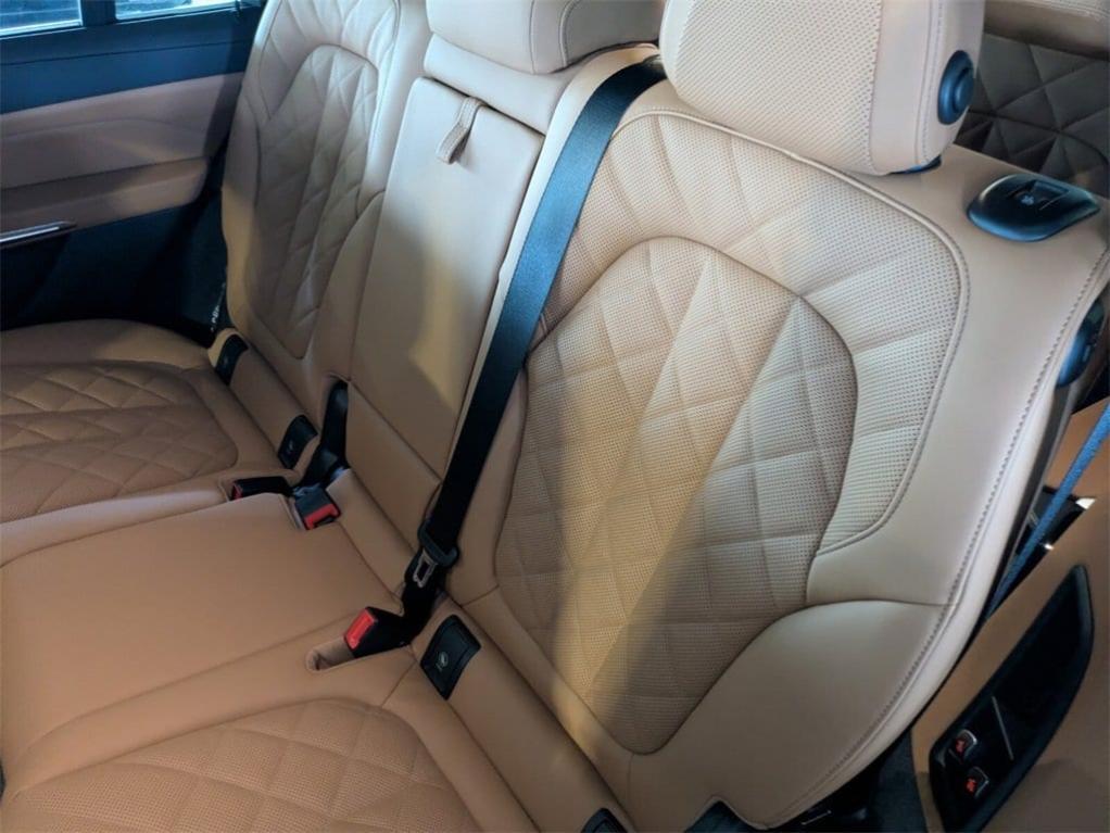 new 2026 BMW X7 car