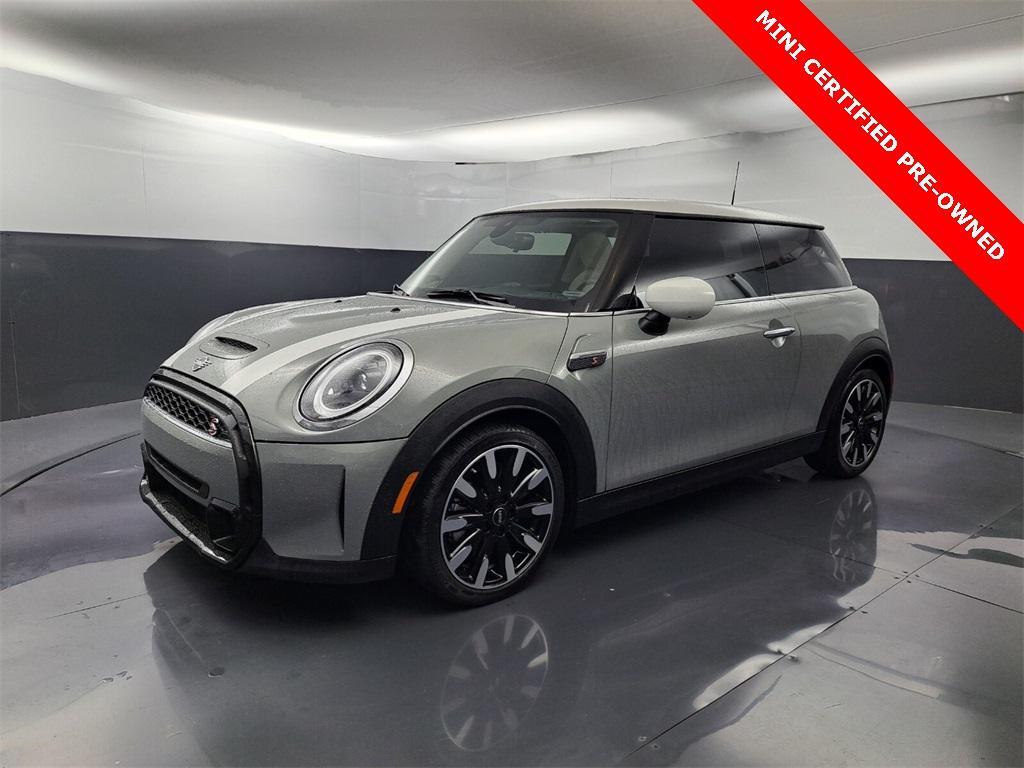 used 2022 MINI Hardtop car, priced at $27,495