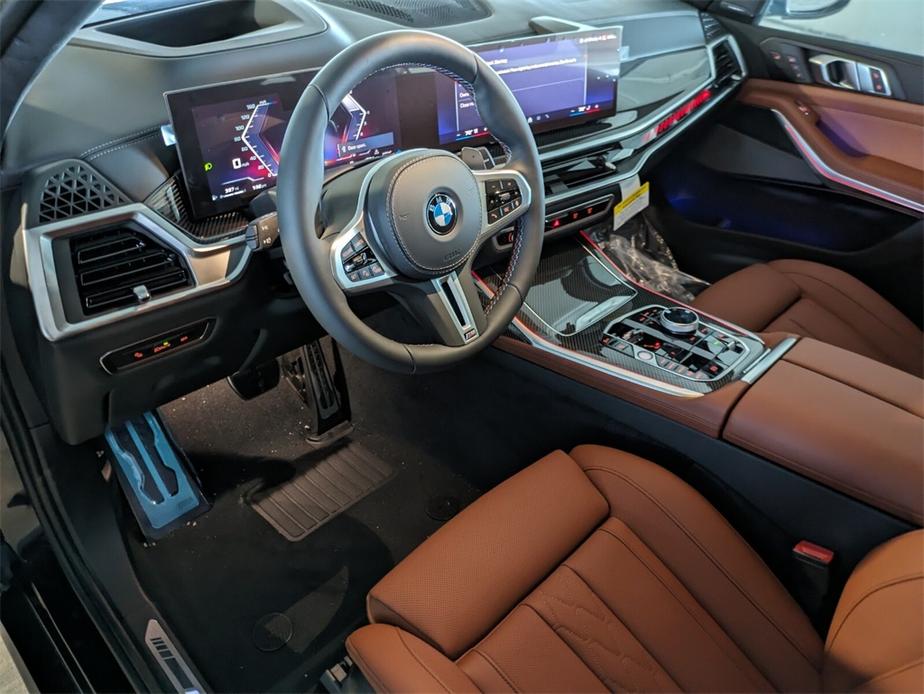 new 2025 BMW X7 car