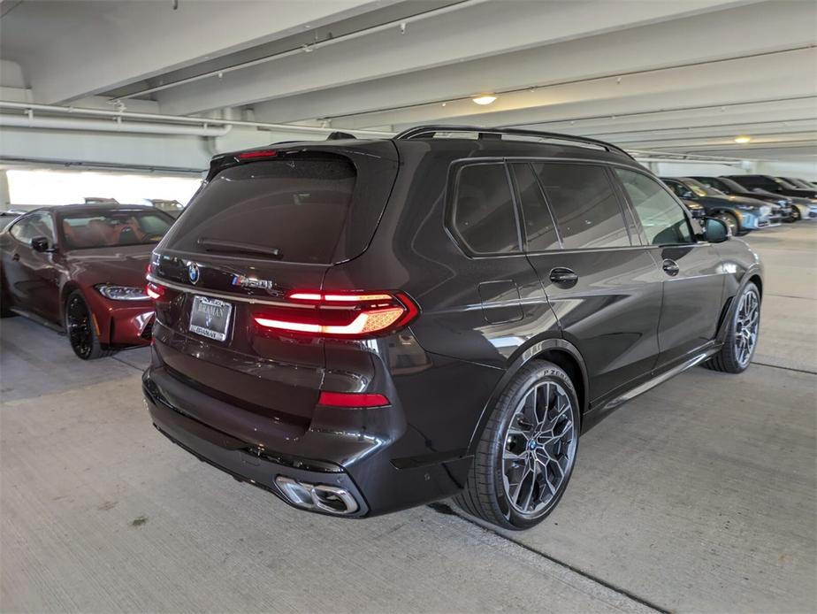 new 2025 BMW X7 car