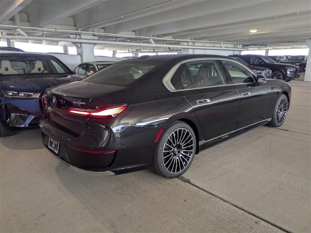 new 2025 BMW i7 car