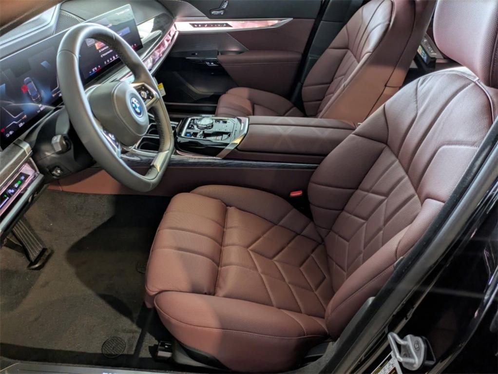 new 2025 BMW i7 car