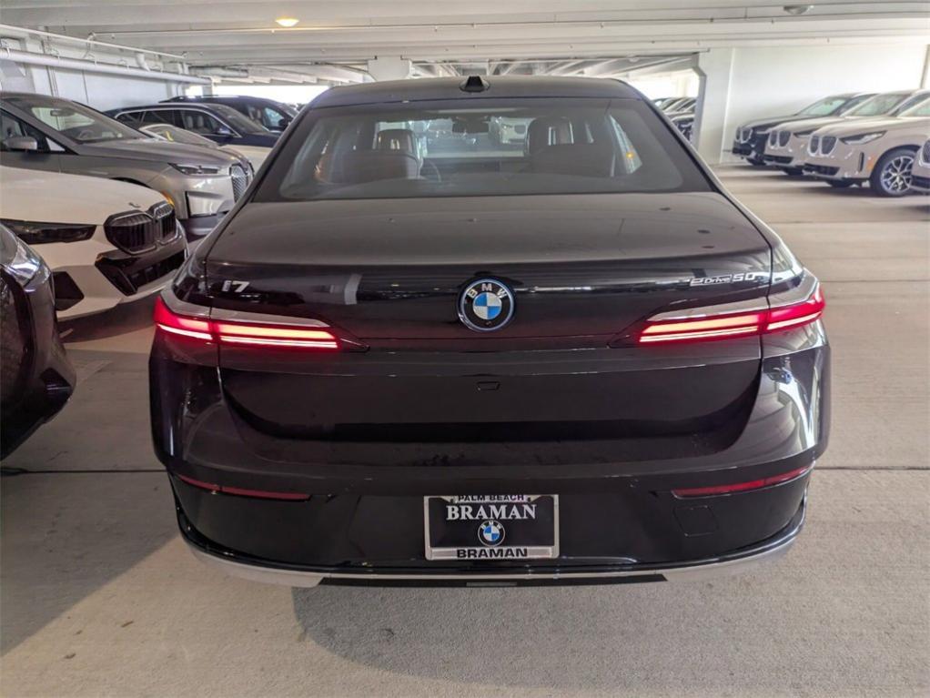 new 2025 BMW i7 car