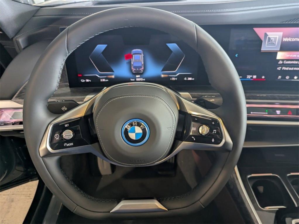 new 2025 BMW i7 car