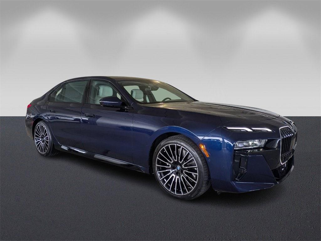 new 2025 BMW 760 car