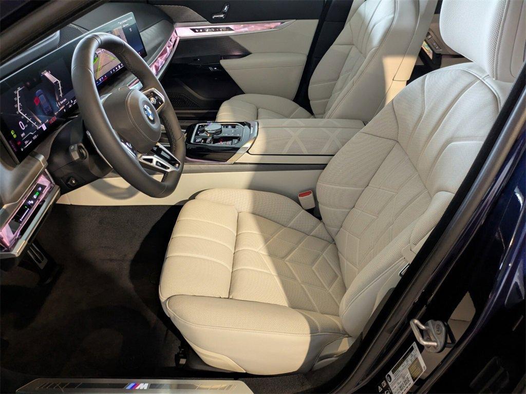 new 2025 BMW 760 car