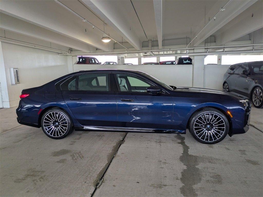 new 2025 BMW 760 car