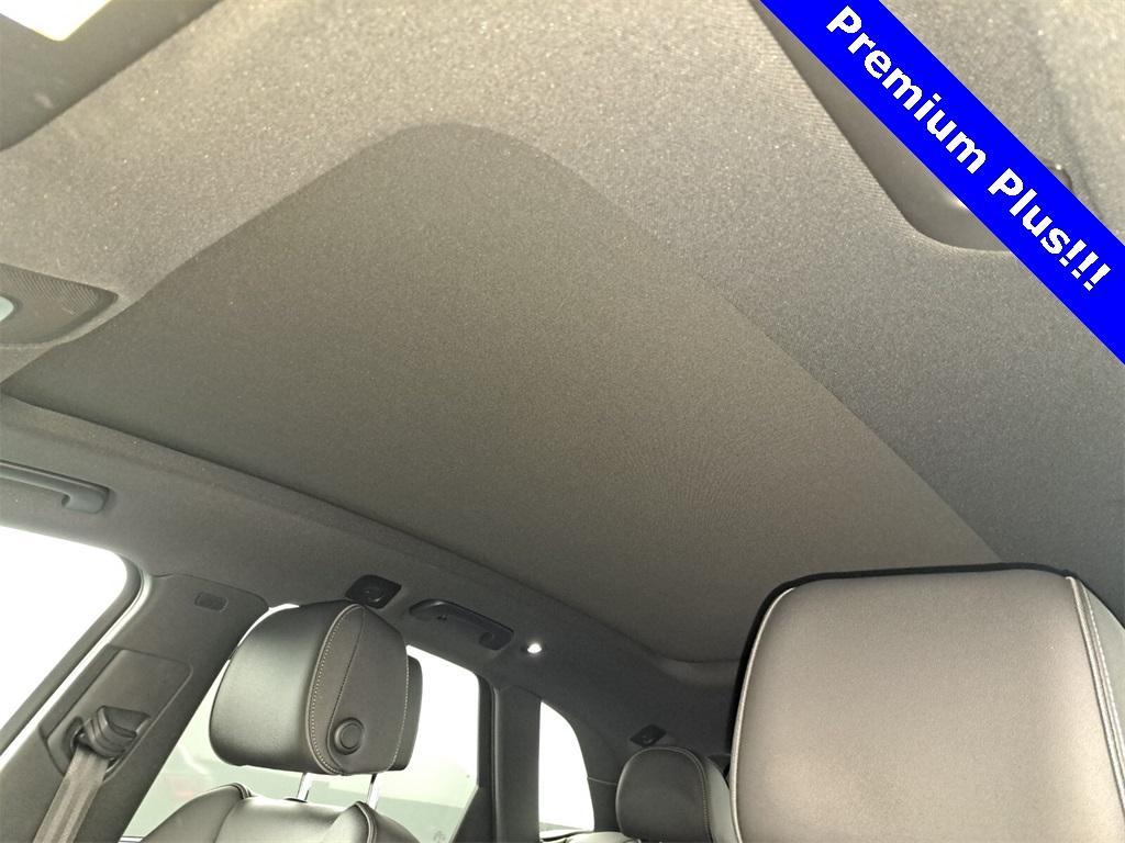 used 2022 Audi SQ5 car, priced at $39,495