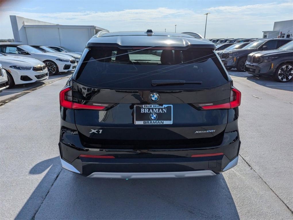 new 2025 BMW X1 car