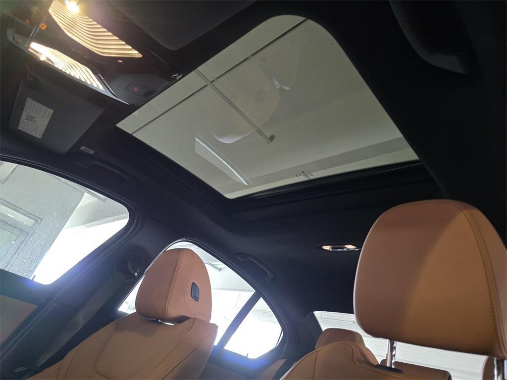 new 2025 BMW 330 car