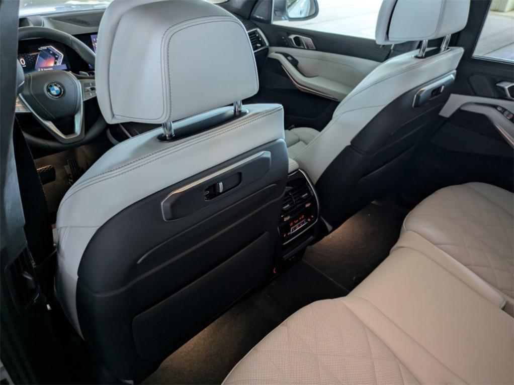 new 2026 BMW X7 car