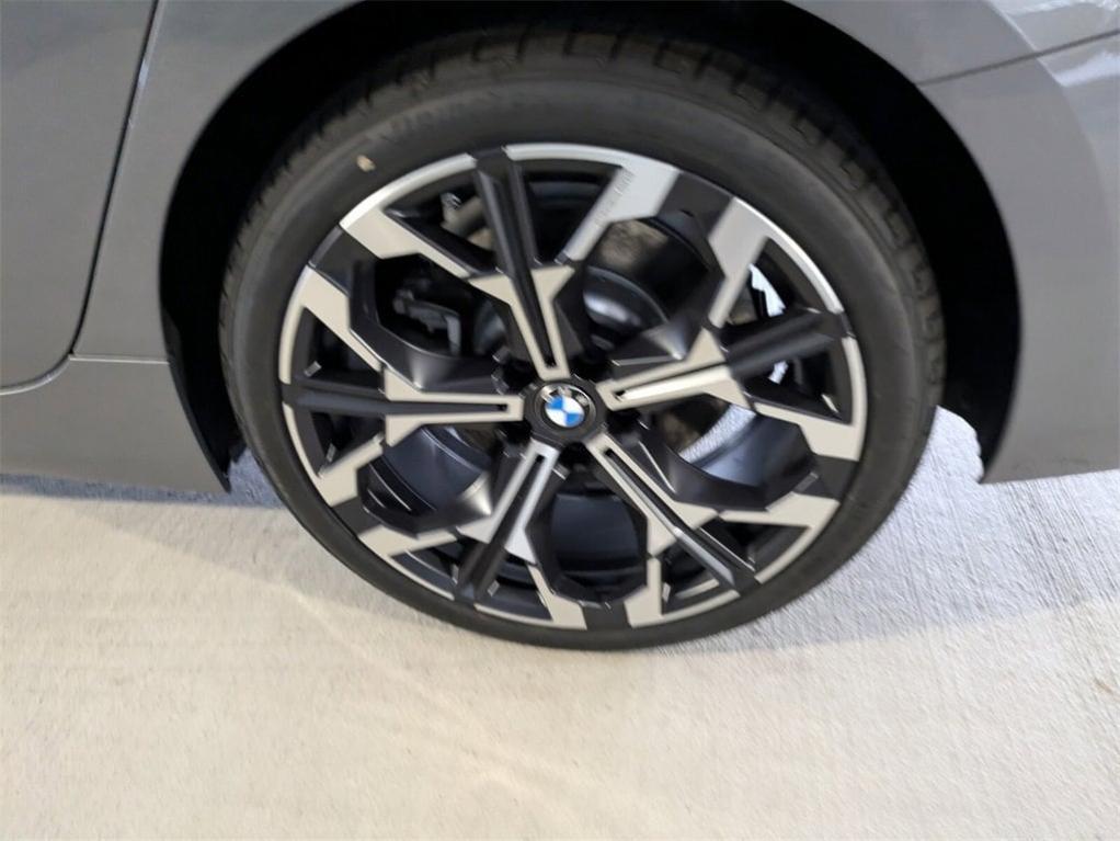 new 2025 BMW 330 car