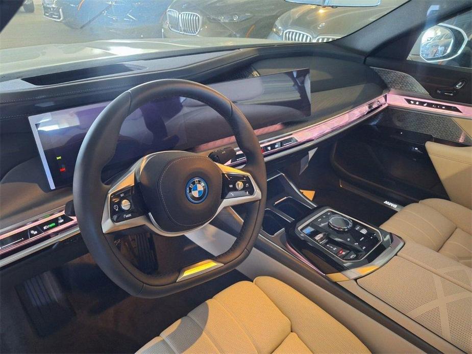 new 2024 BMW i7 car