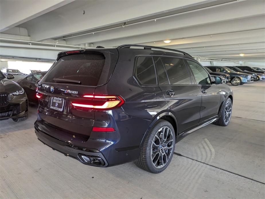 new 2025 BMW X7 car