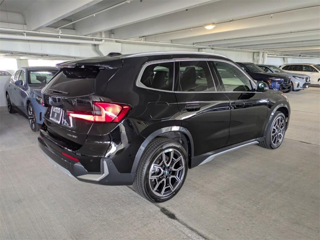 new 2025 BMW X1 car