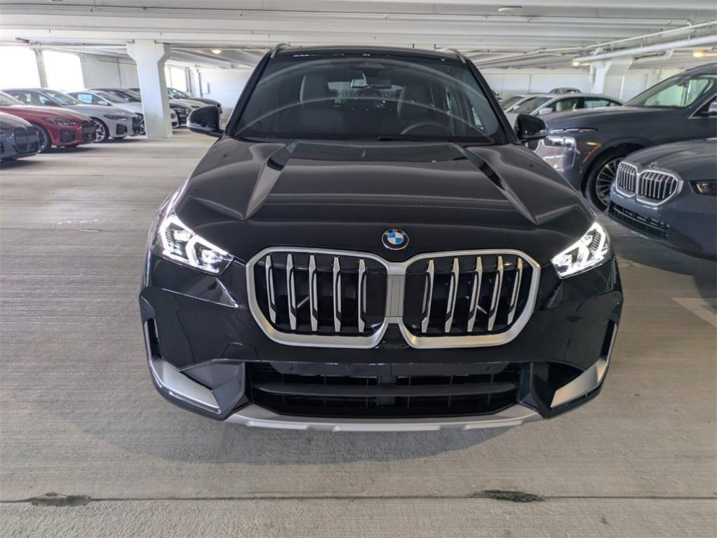 new 2025 BMW X1 car