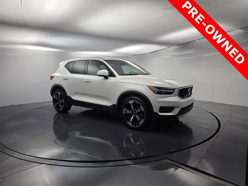 used 2022 Volvo XC40 car, priced at $24,495