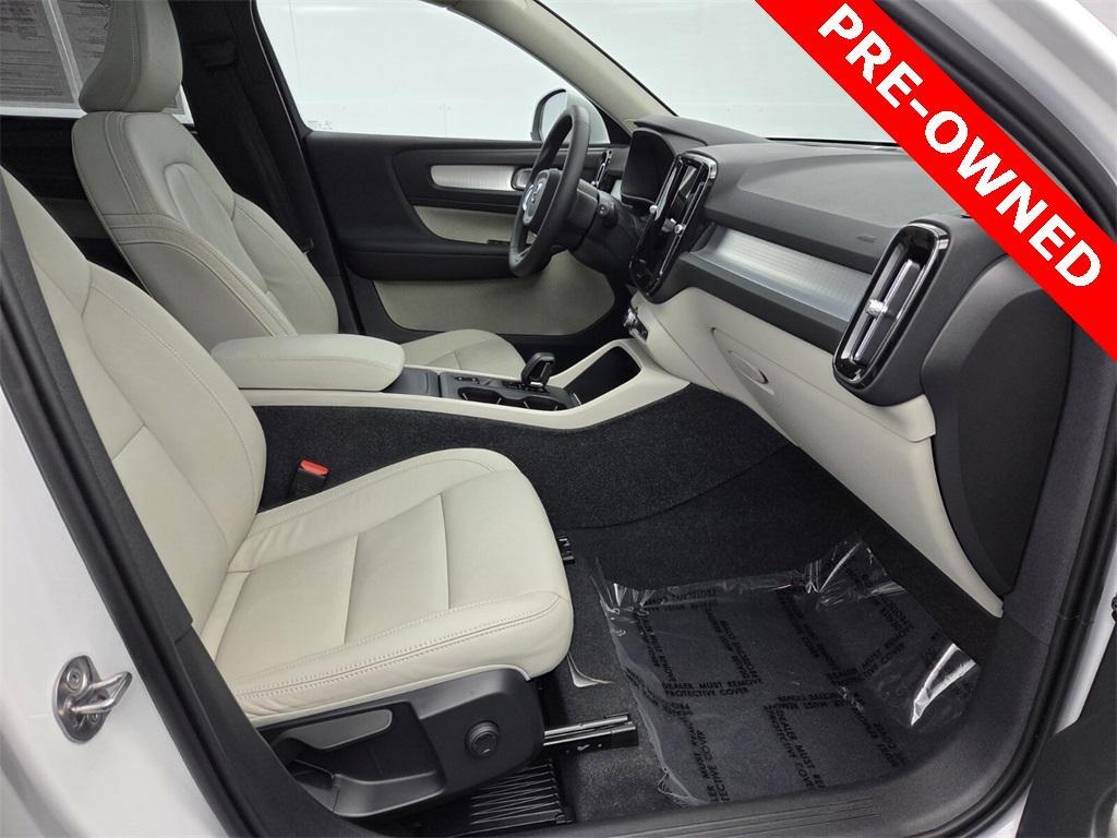 used 2022 Volvo XC40 car, priced at $24,495