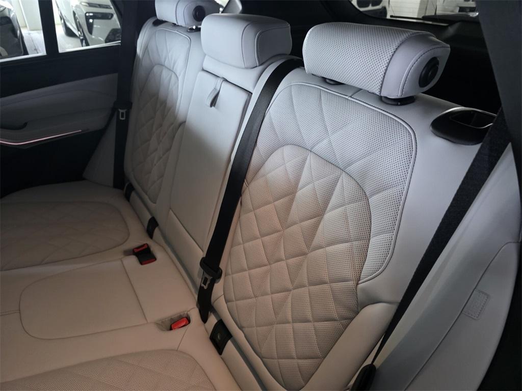 new 2026 BMW X5 car