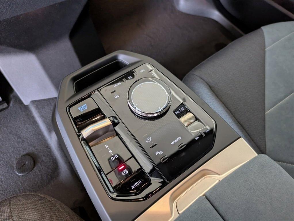 new 2025 BMW iX car