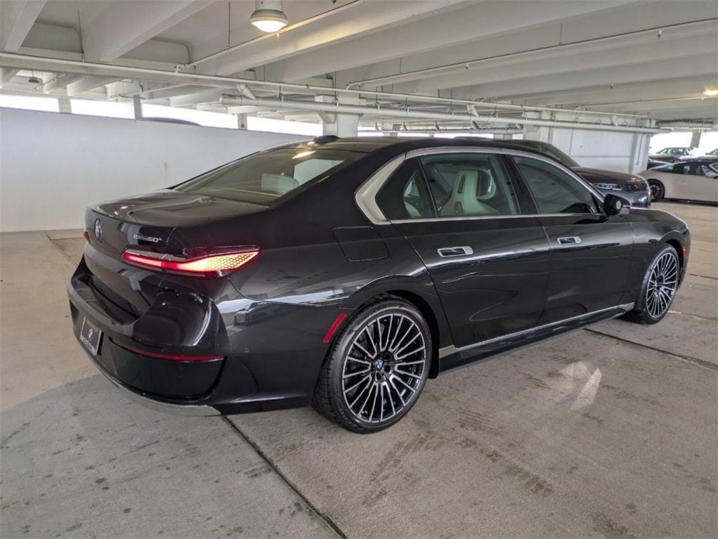 new 2025 BMW i7 car