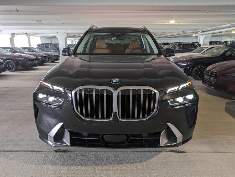 new 2025 BMW X7 car